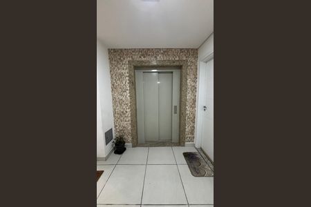 Apartamento à venda com 60m², 2 quartos e 1 vagaElevador
