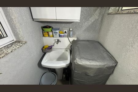 Apartamento à venda com 60m², 2 quartos e 1 vagaÁrea de Serviço