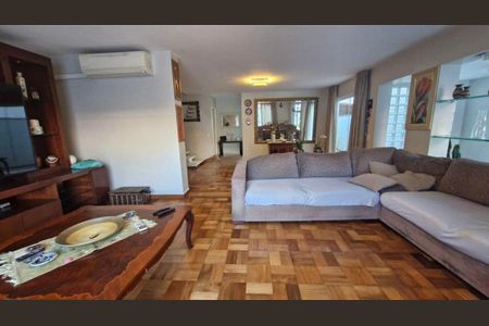 Casa à venda com 4 quartos, 256m² em Vila Humaita, Santo André
