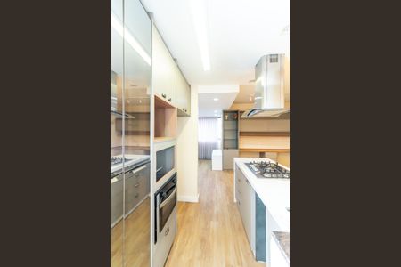 Apartamento para alugar com 170m², 2 quartos e 2 vagas Apartamento para alugar com 170m², 2 quartos e 2 vagasCozinha