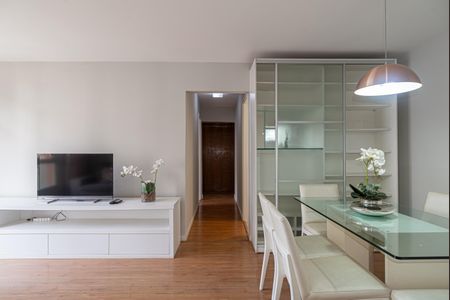 Apartamento para alugar com 99m², 3 quartos e 1 vaga Apartamento para alugar com 99m², 3 quartos e 1 vagaSala