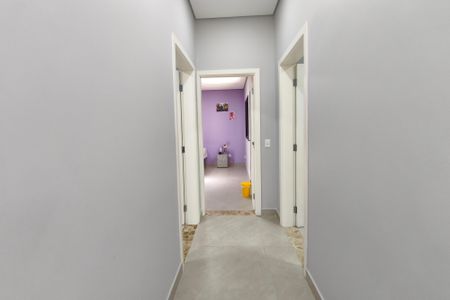 Casa à venda com 197m², 3 quartos e 4 vagasCorredor - Quartos