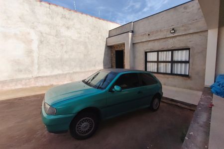 Casa à venda com 197m², 3 quartos e 4 vagasQuintal - Garagem