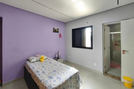 Casa à venda com 197m², 3 quartos e 4 vagasQuarto Suíte 3
