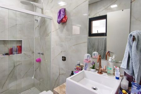 Casa à venda com 197m², 3 quartos e 4 vagasBanheiro Suíte 3