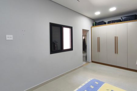 Casa à venda com 197m², 3 quartos e 4 vagasQuarto Suíte