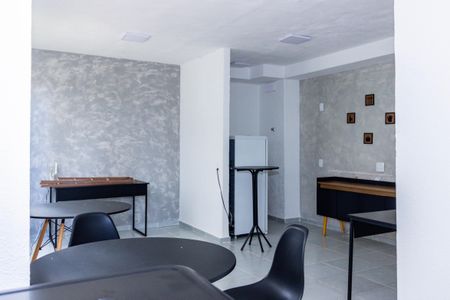 Apartamento para alugar com 31m², 2 quartos e sem vagaÁrea comum - Salão de festas