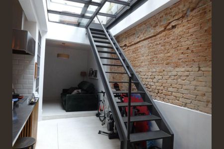 Casa à venda com 110m², 2 quartos e 1 vaga