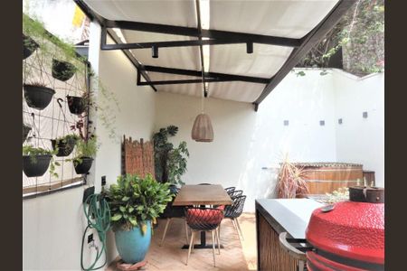 Casa à venda com 110m², 2 quartos e 1 vaga