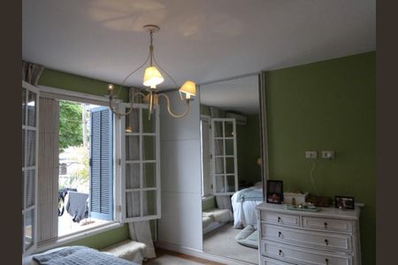 Casa à venda com 110m², 2 quartos e 1 vaga
