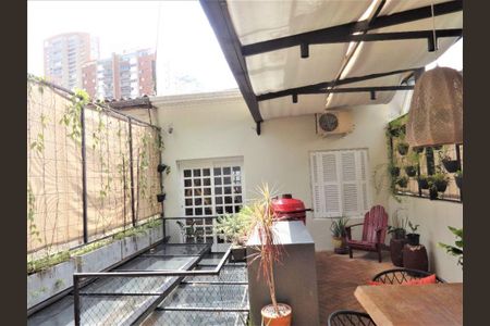 Casa à venda com 110m², 2 quartos e 1 vaga