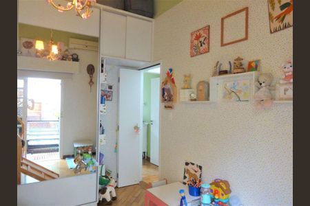 Casa à venda com 110m², 2 quartos e 1 vaga