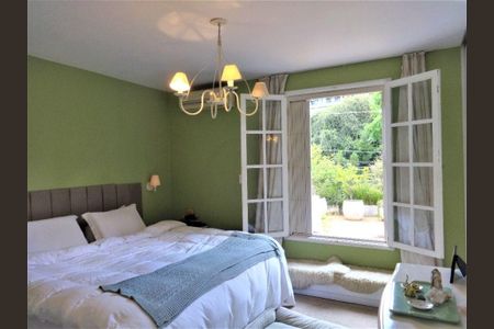 Casa à venda com 110m², 2 quartos e 1 vaga