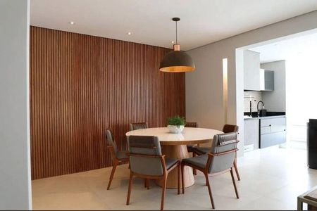 Apartamento à venda com 3 quartos, 130m² em Vila Romana, São Paulo