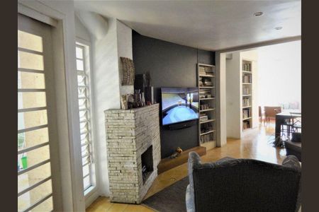 Casa à venda com 3 quartos, 400m² em Sumaré, São Paulo