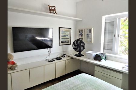 Casa à venda com 3 quartos, 400m² em Sumaré, São Paulo