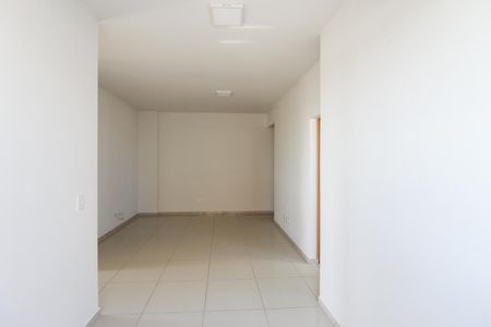 Apartamento à venda com 77m², 3 quartos e 2 vagasSala