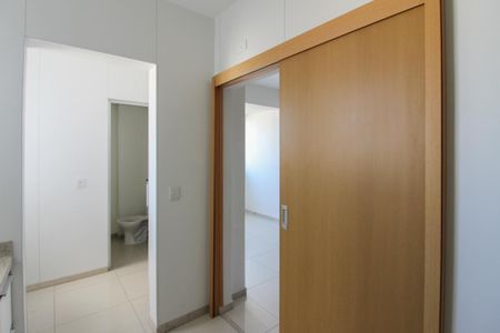 Apartamento à venda com 77m², 3 quartos e 2 vagasCozinha
