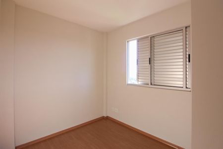 Apartamento à venda com 77m², 3 quartos e 2 vagasQuarto 1