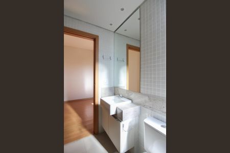 Apartamento à venda com 77m², 3 quartos e 2 vagasBanheiro da Suíte