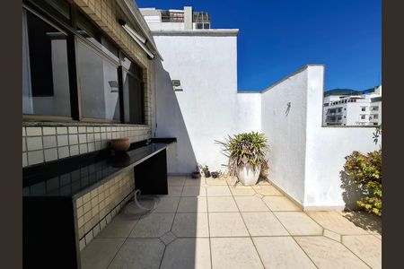 Apartamento à venda com 200m², 3 quartos e 1 vaga Apartamento à venda com 200m², 3 quartos e 1 vagaCobertura