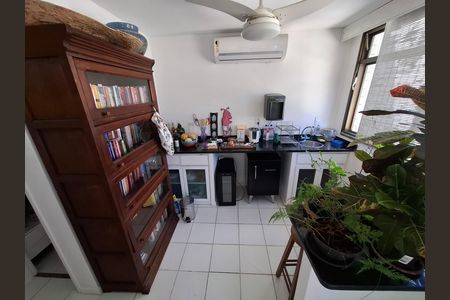 Apartamento à venda com 200m², 3 quartos e 1 vaga Apartamento à venda com 200m², 3 quartos e 1 vagaCozinha- Cobertura
