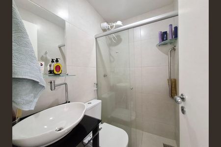 Apartamento à venda com 200m², 3 quartos e 1 vaga Apartamento à venda com 200m², 3 quartos e 1 vagaBanheiro- Cobertura