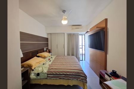 Apartamento à venda com 200m², 3 quartos e 1 vaga Apartamento à venda com 200m², 3 quartos e 1 vagaSuíte