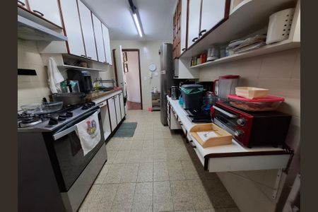 Apartamento à venda com 200m², 3 quartos e 1 vaga Apartamento à venda com 200m², 3 quartos e 1 vagaCozinha