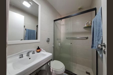 Apartamento à venda com 200m², 3 quartos e 1 vaga Apartamento à venda com 200m², 3 quartos e 1 vagaBanheiro 3