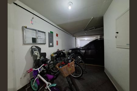 Apartamento à venda com 200m², 3 quartos e 1 vaga Apartamento à venda com 200m², 3 quartos e 1 vagaÁrea comum