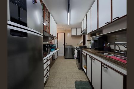 Apartamento à venda com 200m², 3 quartos e 1 vaga Apartamento à venda com 200m², 3 quartos e 1 vagaCozinha