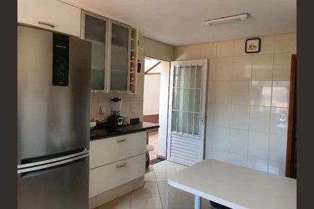 Casa à venda com 139m², 3 quartos e 2 vagas