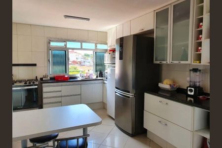 Casa à venda com 139m², 3 quartos e 2 vagas