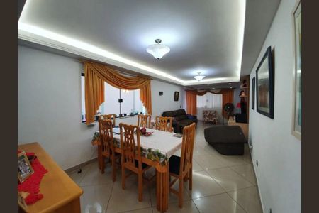 Casa à venda com 139m², 3 quartos e 2 vagas