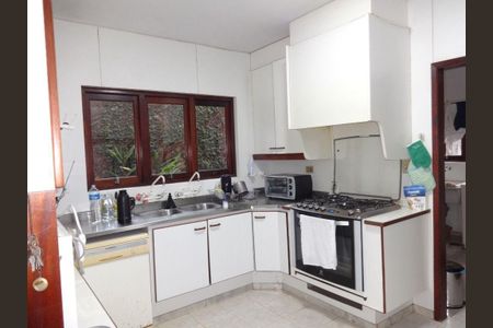 Casa à venda com 3 quartos, 516m² em Sumaré, São Paulo