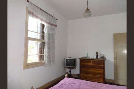 Casa à venda com 3 quartos, 214m² em Água Branca, São Paulo