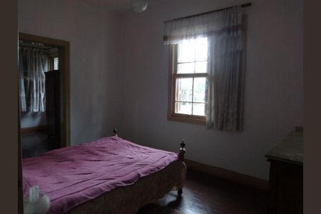 Casa à venda com 3 quartos, 214m² em Água Branca, São Paulo