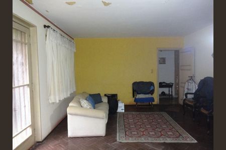 Casa à venda com 3 quartos, 214m² em Água Branca, São Paulo