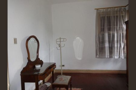Casa à venda com 3 quartos, 214m² em Água Branca, São Paulo