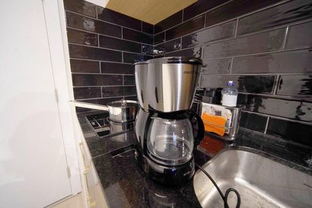 Apartamento para alugar com 28m², 1 quarto e sem vaga Apartamento para alugar com 28m², 1 quarto e sem vagaCozinha