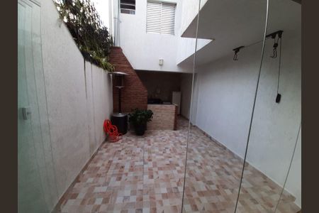 Casa à venda com 170m², 4 quartos e 2 vagas