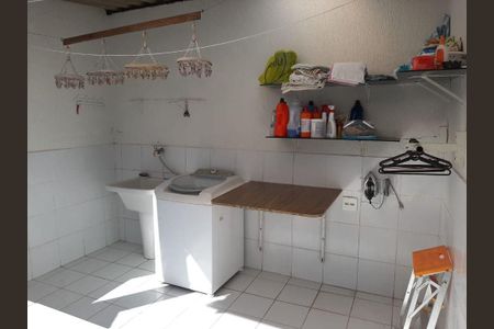 Casa à venda com 170m², 4 quartos e 2 vagas