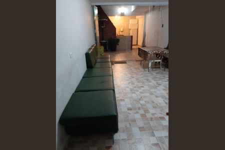 Casa à venda com 170m², 4 quartos e 2 vagas