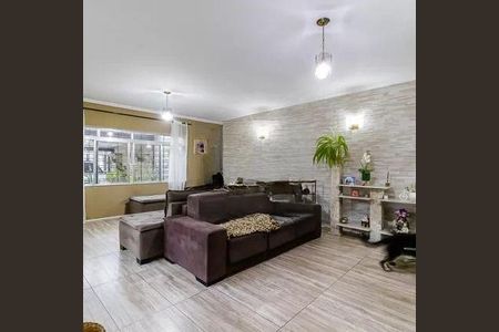 Casa à venda com 3 quartos, 315m² em Vila Gumercindo, São Paulo