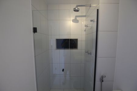 Apartamento à venda com 75m², 2 quartos e 2 vagasBanheiro corredor
