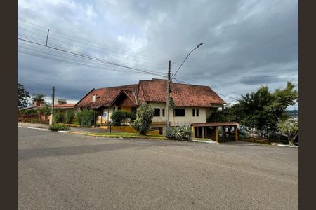 Casa para alugar com 799m², 6 quartos e 2 vagasPlaca instalada em 02/05/2026 - Cod.COEY-65
