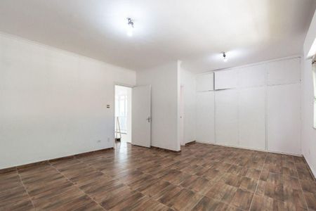 Casa à venda com 250m², 3 quartos e 6 vagas