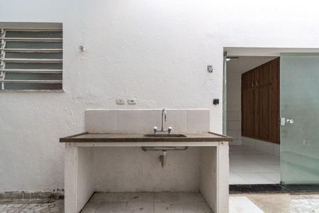 Casa à venda com 250m², 3 quartos e 6 vagas