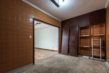 Casa à venda com 250m², 3 quartos e 6 vagas
